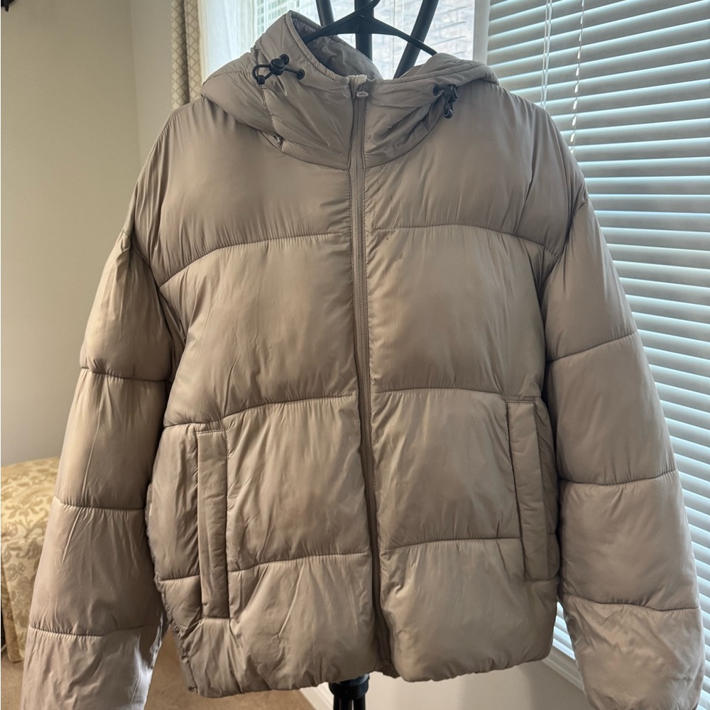 Abercrombie and Fitch men’s puffer coat